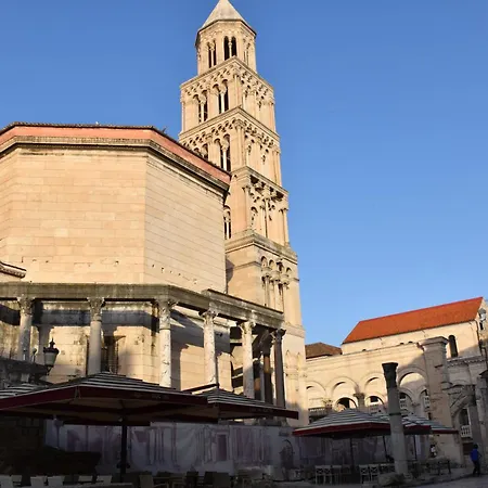 Antares Luxury 2 Gostinjska kuća Split