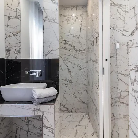 Antares Luxury 2 3* Σπλιτ