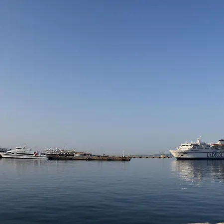 Πανσιόν Antares Luxury 2 Σπλιτ